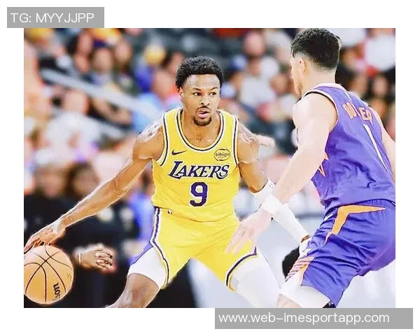 夸梅谈库里成长经历与训练态度布朗尼是否只沉迷游戏机成长 夸梅谈库里成长经历与训练态度布朗尼是否只沉迷游戏机成长