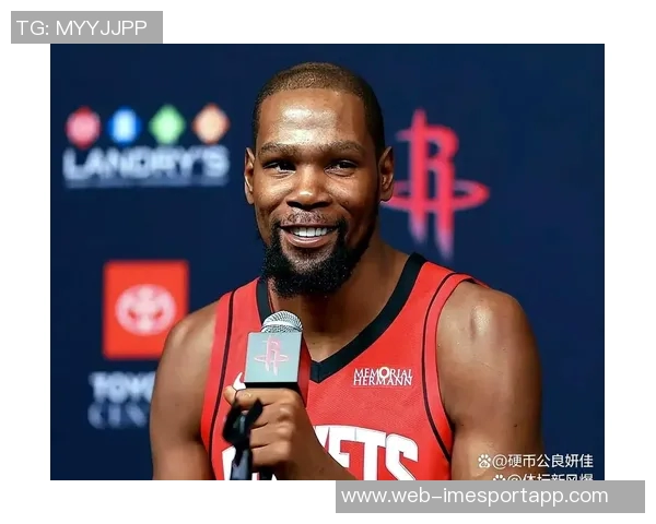 杜兰特赞替补席球员表现关键时刻助力球队逆转胜利