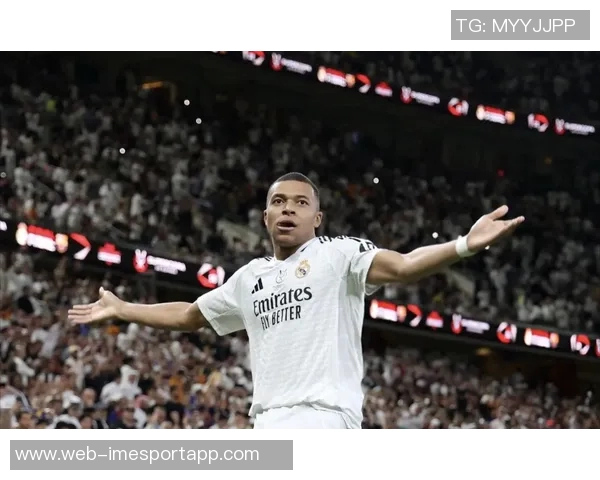 姆巴佩因右脚踝受伤退出法国队集训已回归皇马进行康复治疗