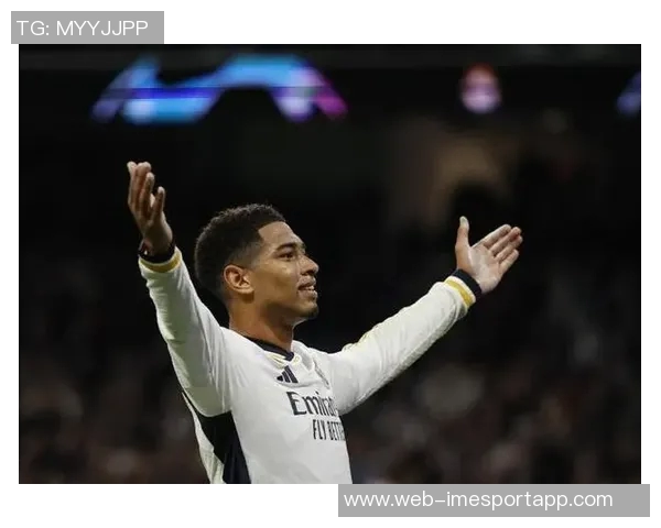 贝林厄姆积极与阿隆索沟通以提升个人与球队表现的努力与决心 贝林厄姆积极与阿隆索沟通以提升个人与球队表现的努力与决心